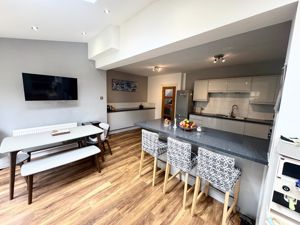 Photo 17- click for photo gallery